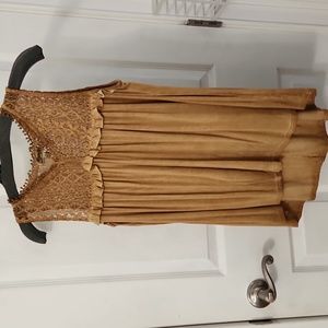 Cowgirl sleeveless top with lace. Size M.